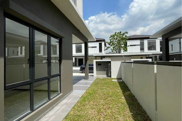 Bandar Tropicana Aman