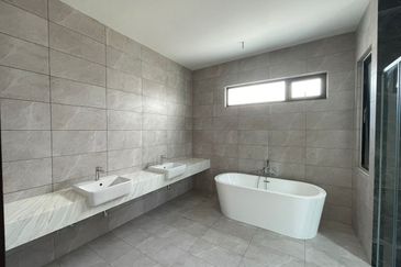 Bandar Tropicana Aman