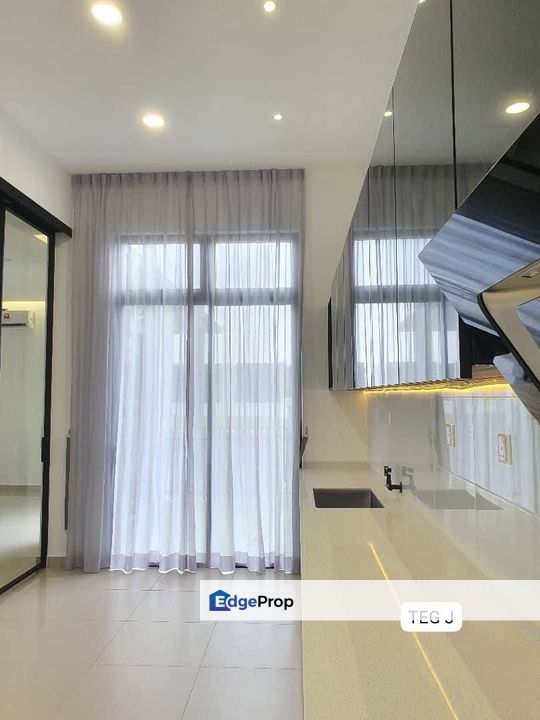 Renovated Eco Ardence 30x60 2 Sty Garden Home Setia Alam Gated Guarded, Selangor, Shah Alam