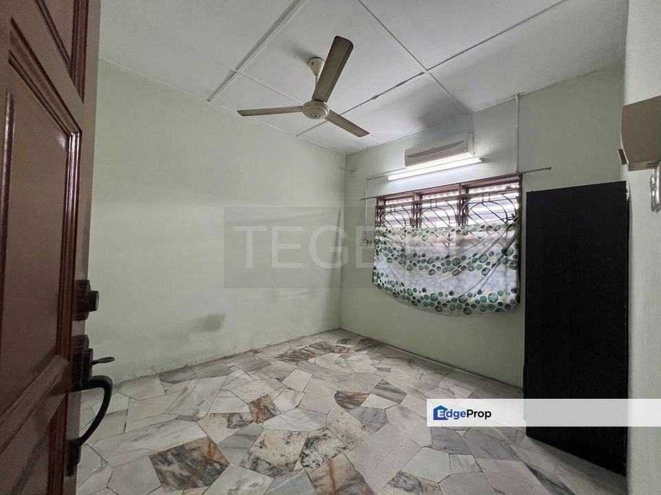 Full Loan 100% Partially Furnish 22x72 Batu Belah 1 Storey Klang Utama, Selangor, Klang