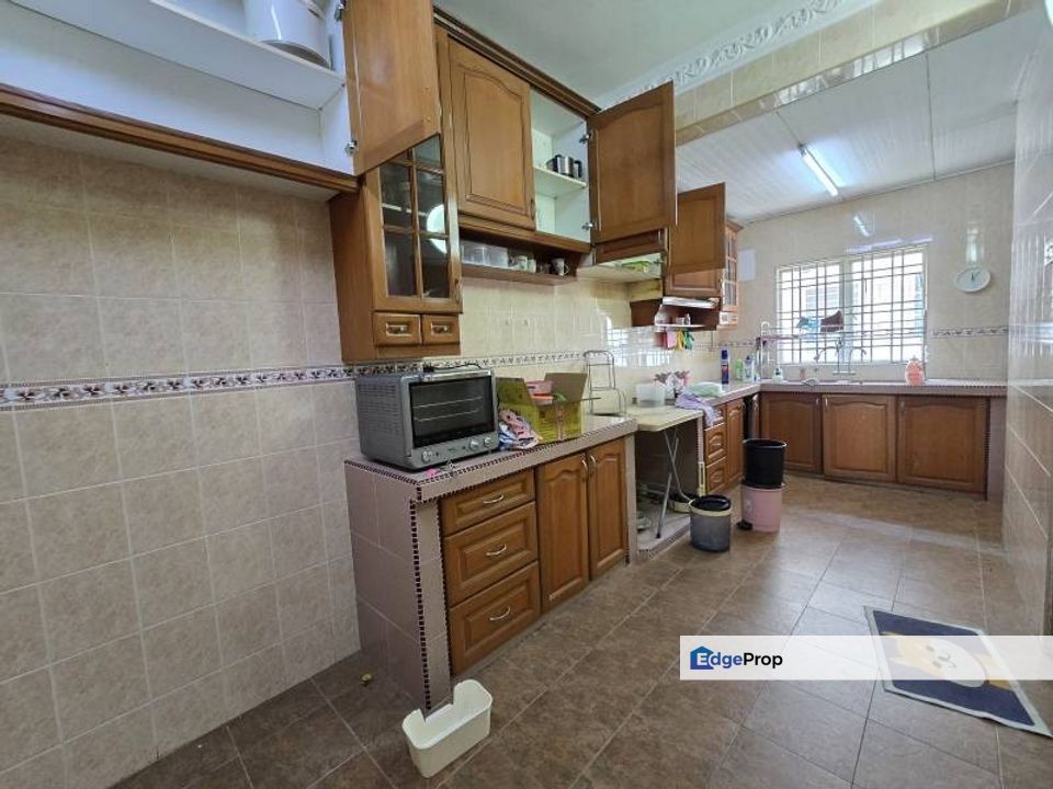 Fully Furnished Renovate 22x75 Bukit Rimau 2 Storey Kota Kemuning, Selangor, Kota Kemuning