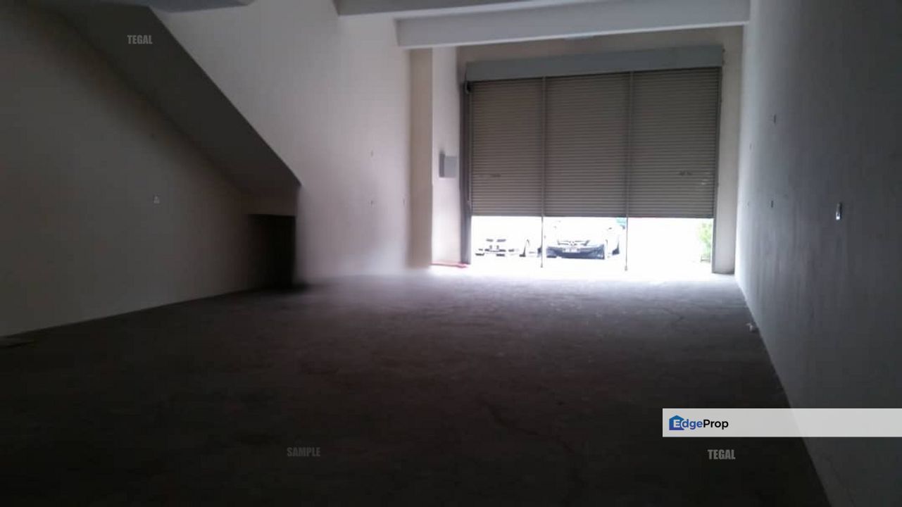 Super Prime Locations Ground Floor Bukit Tinggi Klang! Ready Move in!, Selangor, Klang