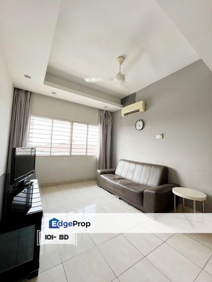 Partial Furnished Bukit Rimau Lagoon Suite 700sqft Gated Guarded Area, Selangor, Kota Kemuning