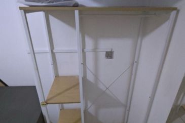 SKS Habitat Apartment, Larkin