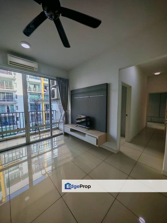 Greenfield regency apartment tampoi renovated full furnish high floor for rent, Johor, Tampoi