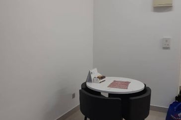 SKS Habitat Apartment, Larkin