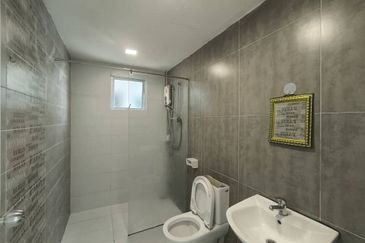 Dedaun Hijau (Greenfield Regency)