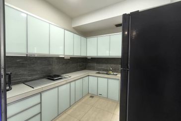 Dedaun Hijau (Greenfield Regency)