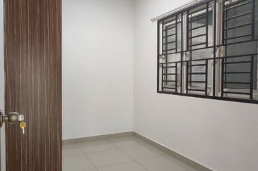 Seasons Luxury Apartments @ Amara Larkin