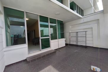 Akademik Suite @ Mount Austin