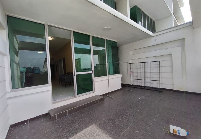 Akademik Suite @ Mount Austin