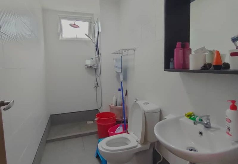 Seasons Luxury Apartments @ Amara Larkin