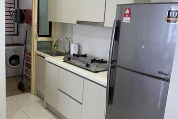 D'Summit Residences @ Kempas Utama