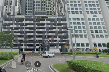 D'Summit Residences @ Kempas Utama