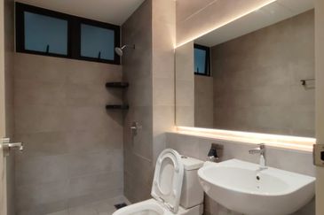 Summit @ Lagoon Residences