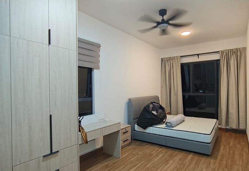 Summit @ Lagoon Residences