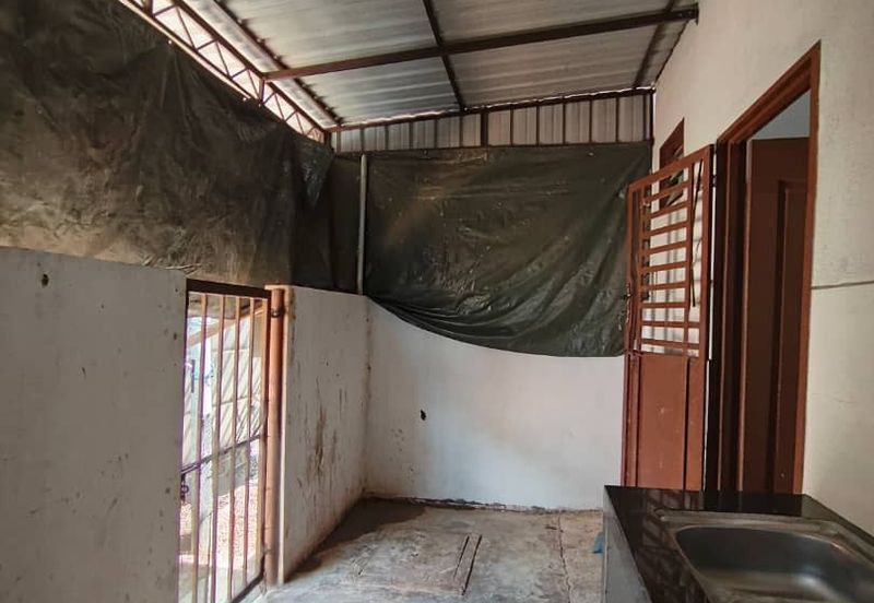 Kampung Baru Kelapa Sawit