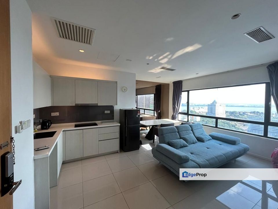 Suasana suites jb town nearby city square partial furnish, Johor, Johor Bahru