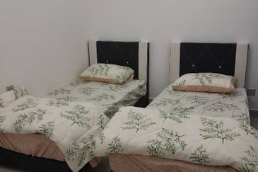 SKS Habitat Apartment, Larkin