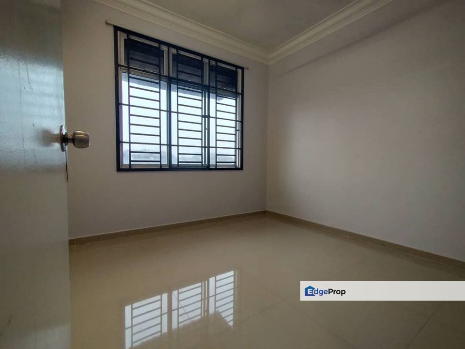 Bukit indah Flat for sale Full loan & cash out , Johor, 