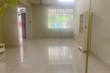 Austin Residence @Taman Mount Austin