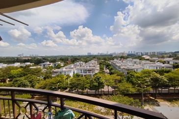 Prima regency plentong apartment for sale