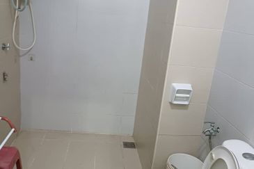 Akademik Suite @ Mount Austin