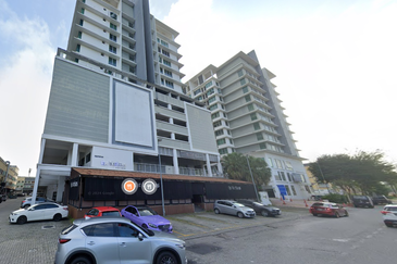 Akademik Suite @ Mount Austin