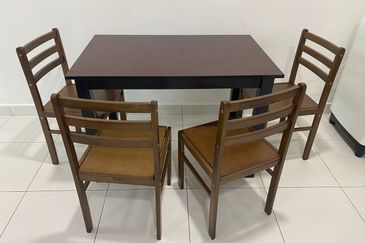 Akademik Suite @ Mount Austin