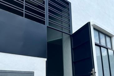 Ground floor shop for rent  Bistari perdana pasir Gudang jln siantan 1