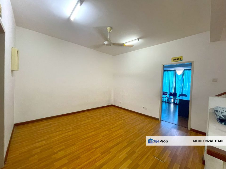 Batu Caves  |3 Storey House Selaseh 36 | Taman Selaseh Fasa 2, Selangor, Batu Caves 