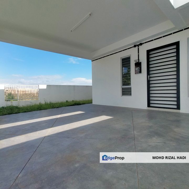 Tiara Sendayan Freehold Property Corner Lot Selling at SPA Price , Negeri Sembilan, Seremban