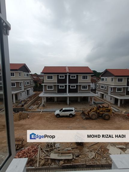 Sg Ramal Kajang | 3 Storeys SemiD | Rm 6000 | New Unit, Selangor, Kajang