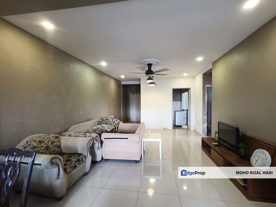 Puchong | Intan Apartment Rm 290k | Fully Furnished Corner Lot, Selangor, Puchong