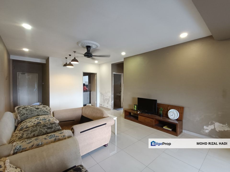 Puchong | Intan Apartment Rm 290k | Fully Furnished Corner Lot, Selangor, Puchong