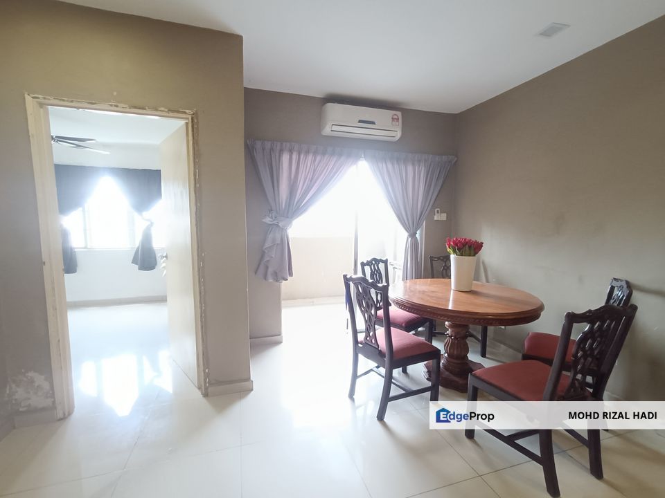 Puchong | Intan Apartment Rm 290k | Fully Furnished Corner Lot, Selangor, Puchong