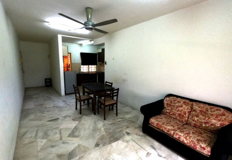 Residensi Warnasari 1