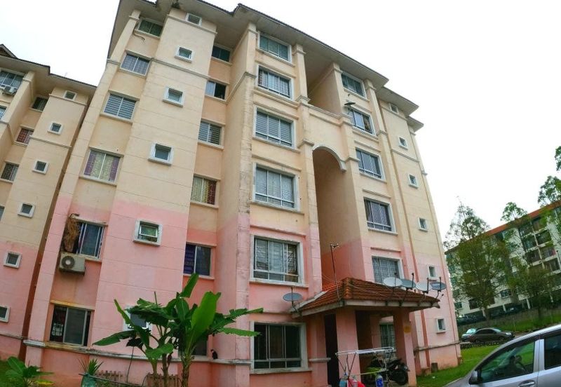 Residensi Warnasari 1