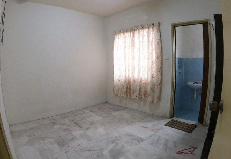 Residensi Warnasari 1