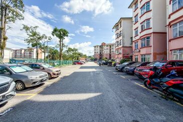 Sri Wira Apartment, Ukay Perdana