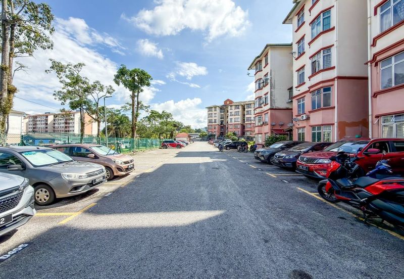 Sri Wira Apartment, Ukay Perdana