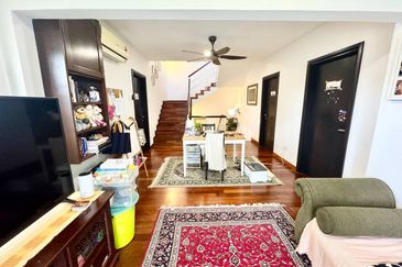 Perdana Lakeview East