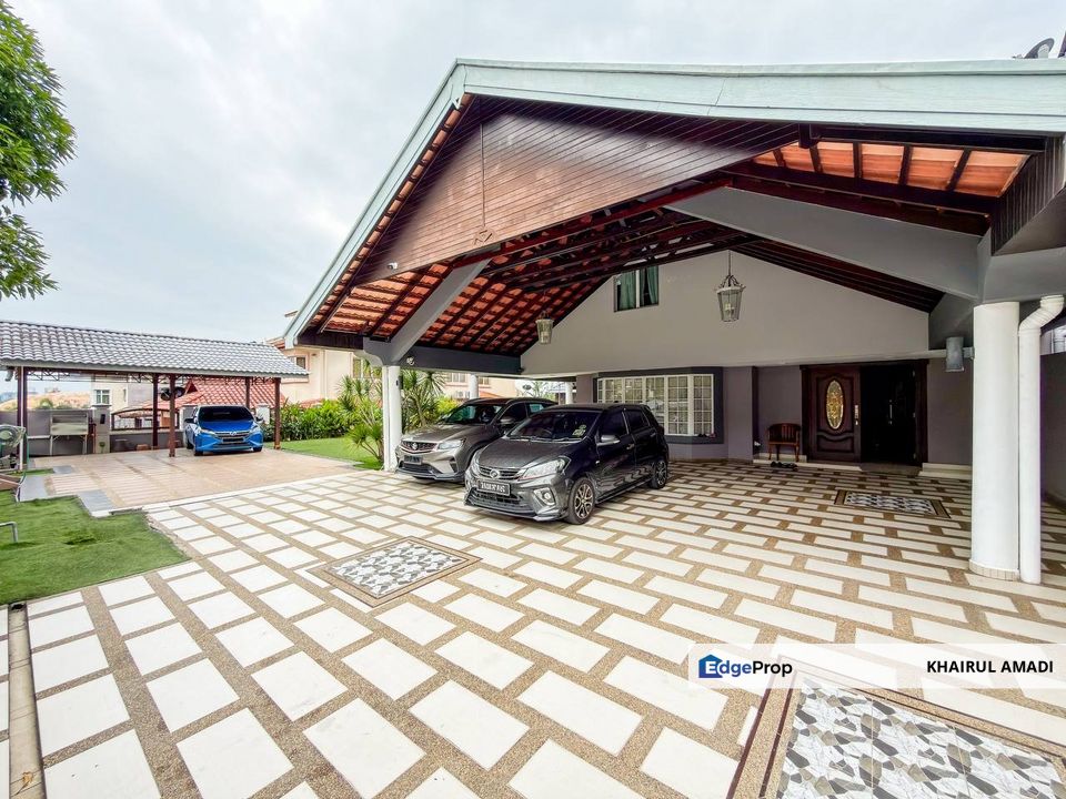 De Puncak Ukay Ampang Selangor For Sale Semi Detached 2.5 Storey, Selangor, Ampang