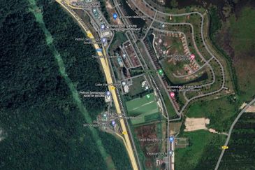 6000sf  Bungalow Lot Bukit Merah RM18psf