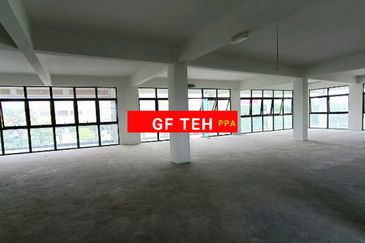 Pusat Perniagaan Alma