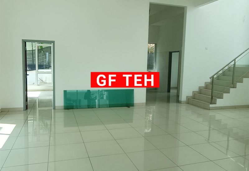 3 Storey Bungalow Kampung Benggali