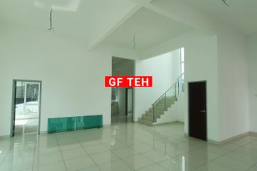 3 Storey Bungalow Kampung Benggali