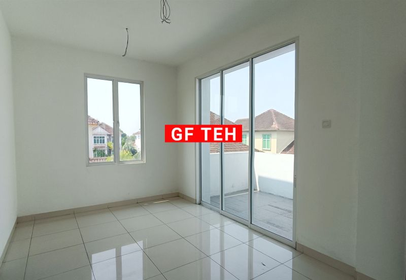 3 Storey Bungalow Kampung Benggali