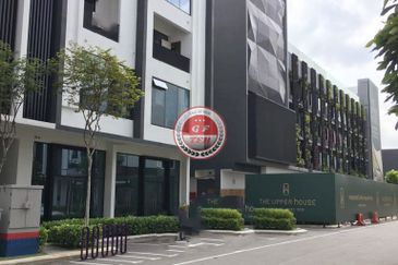 3 Storey Shop Vervea | Batu Kawan