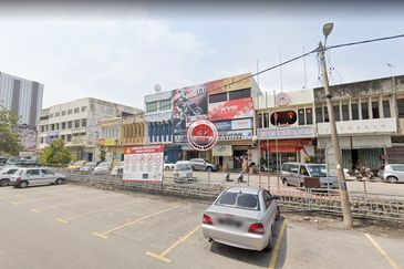 4 Storey Shop Bagan Baru | Spare parts Street